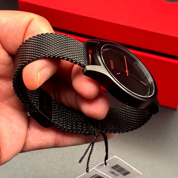 HUGO Move 1530044 Men’s Black Minimalist Mesh Bracelet Watch – Red Accent Dial - Picture 7 of 17